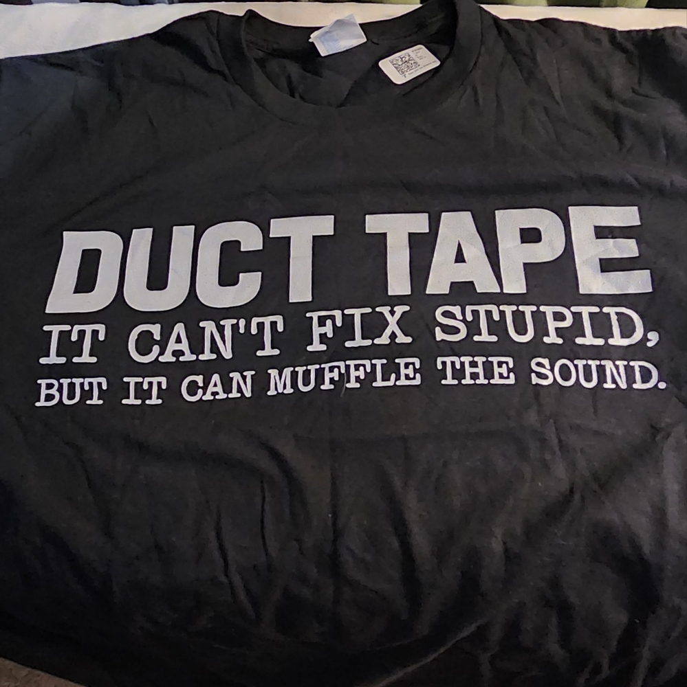NWT MENS TSHIRT